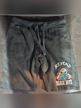 Graphic Novamen Shorts (M)